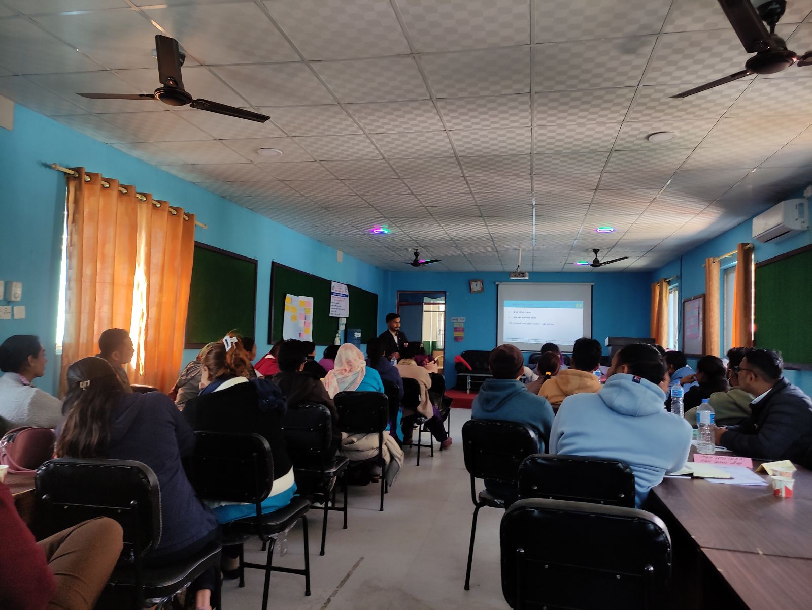 स्वास्थ्यकर्मीहरुको लागि खोप तथा सरसफाई प्रबर्द्धन सम्बन्धि २ दिने पुनर्ताजगी तालिम (पहिलो ब्याच )