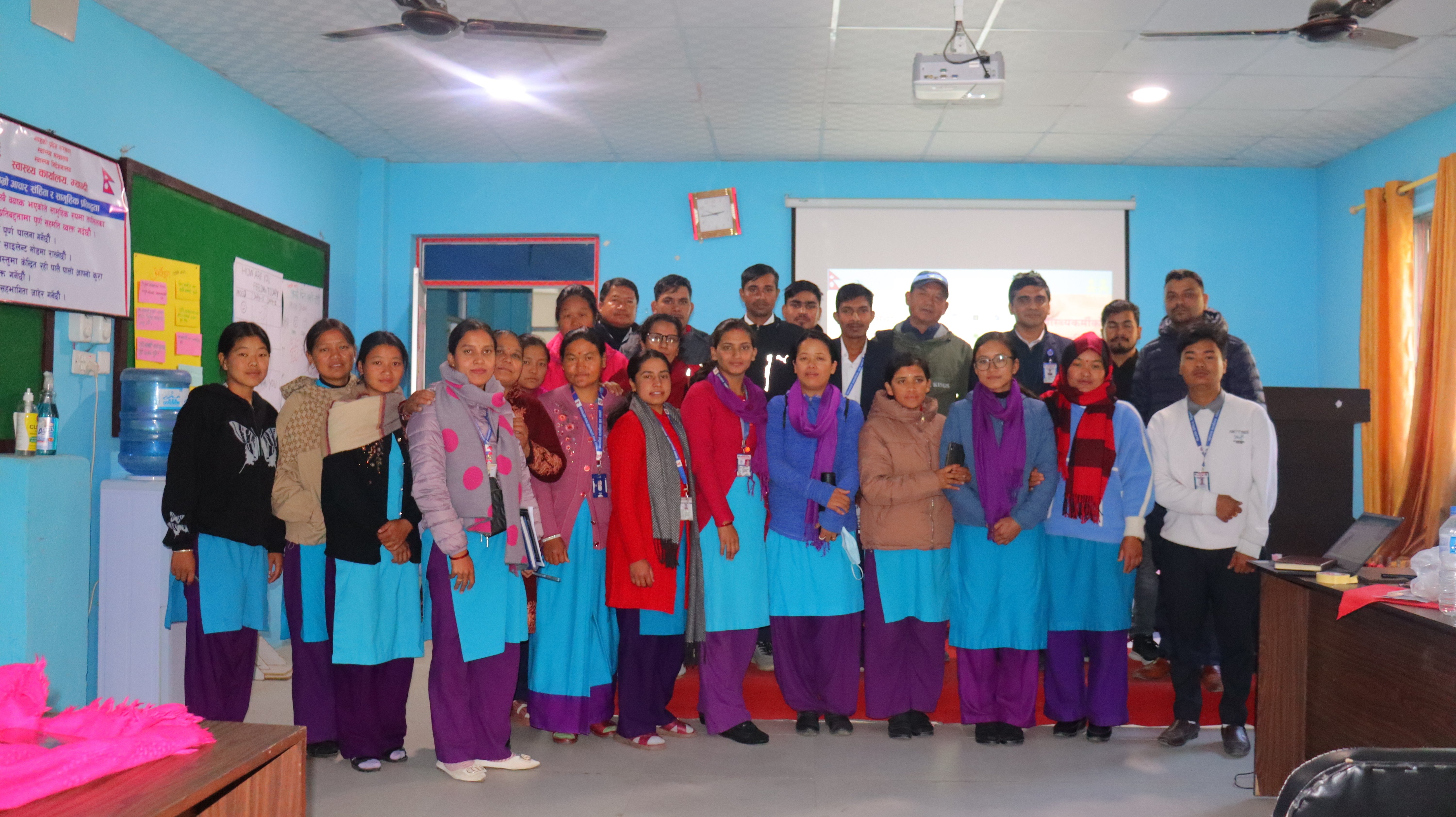 स्वास्थ्यकर्मीहरुको लागि खोप तथा सरसफाई प्रबर्द्धन सम्बन्धि २ दिने पुनर्ताजगी तालिम (चौथो ब्याच)